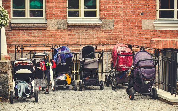 Achat d'une poussette de moins de 200 euros : est-ce un bon choix ?