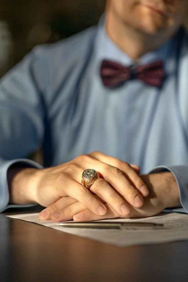 Quelle bague chevalière Homme choisir ?